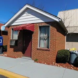 Motel Mounts, Lawrenceville